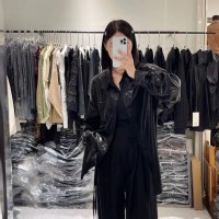 ourhour仿皮垂感黑色暗门襟宽松衬衫女春秋设计感上衣不退不换233