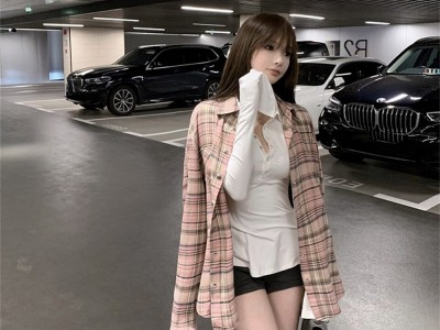 经典粉嫩少女格子长袖宽松十字架衬