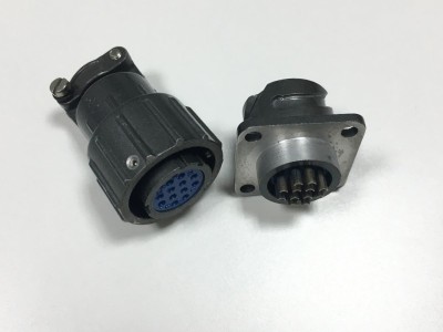 电连接器航空插头连接器插座Q18公母