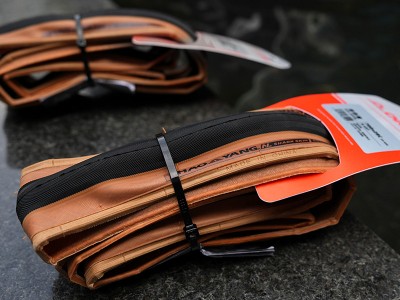 朝阳轮胎700×28C公路车折叠黄边胎G