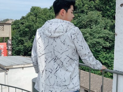 秋季外套男士百搭纯色防风防水连帽