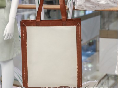 服装店加厚覆膜无纺布手提袋女装礼