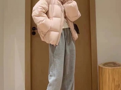 【现货】高级感超好看粉色连帽羽绒
