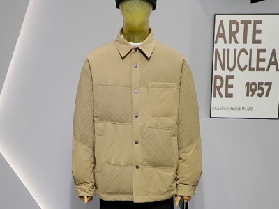 UUS时尚轻薄白鸭绒羽绒服男冬季2023