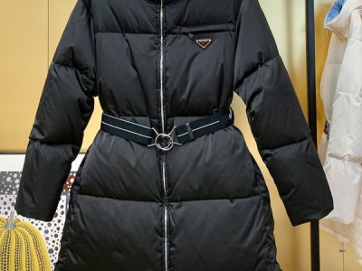 P家2023新款立领收腰加厚外套女三角