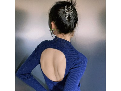 设计师女装 镂空后背珠光针织羊毛打