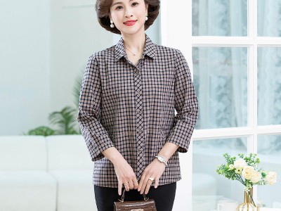 中老年全棉七分袖格子衬衫妈妈装薄