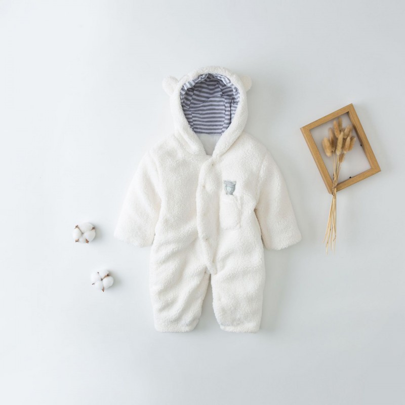 2021冬季婴儿衣服宝宝加厚保暖连体衣羊羔绒爬服新生新儿外出抱衣