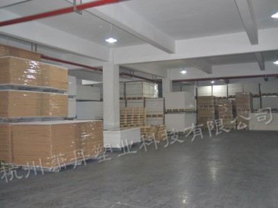 长期供应19mm白色PVC拱挤发泡板安迪