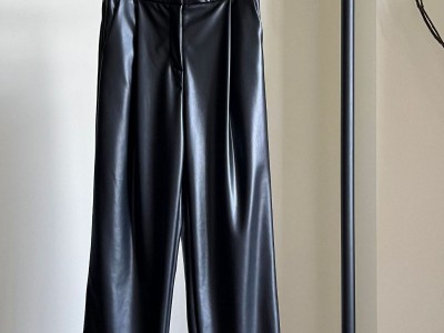 皮裤女款长裤黑色皮休闲裤女秋季大
