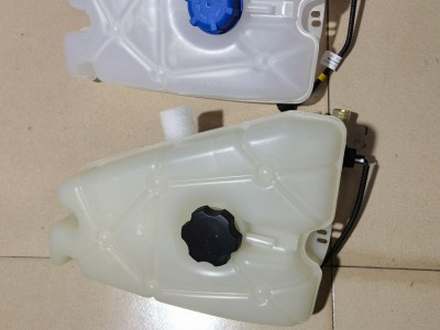 沃尔沃膨胀水壶20845189/04293026  