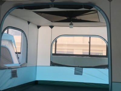 大空间屋脊帐篷