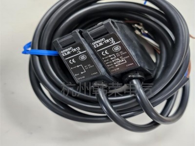 欧姆龙 电源自由电源型光电传感器E3