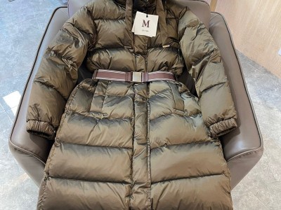 美拉德风女装秋冬新款羽绒服冬季连