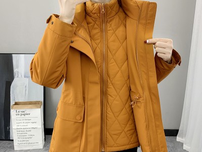 秋冬冲锋衣女户外中长款加厚保暖外