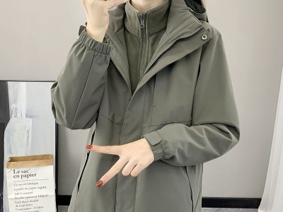2023新款春秋冬季户外拼色冲锋衣女