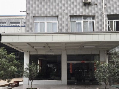 羽绒厂家直销80羽绒国标80白鸭绒大