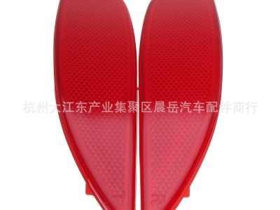 适用雷诺梅甘娜MK3后保险杠灯反光片
