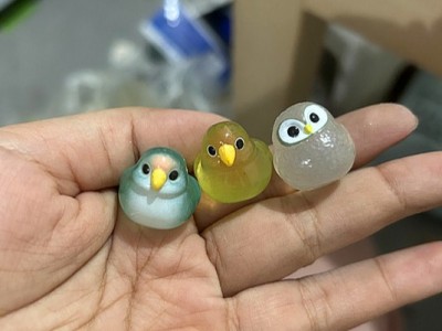 日本尾单 万代鹦鹉小鸟 挂件摆件