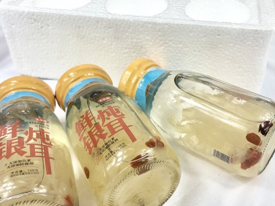 王小珥鲜炖银耳即食方便枸杞红枣银