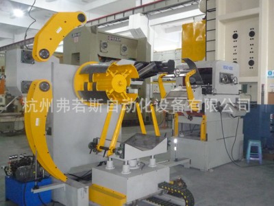 上隔板三合一自动冲压送料机 消声器
