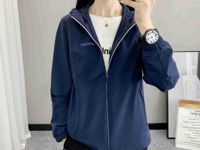 春秋户外薄款冲锋衣女登山运动上衣