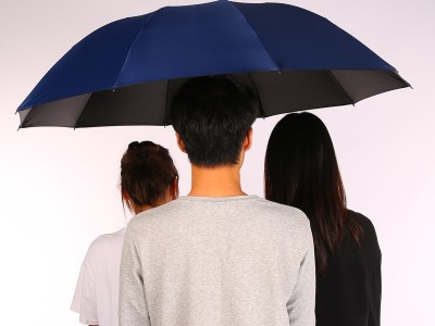 批发十骨晴雨两用纯色黑胶三折伞商