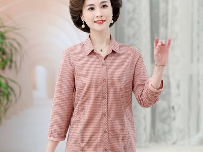 中老年女装格子春季2024新款七分袖