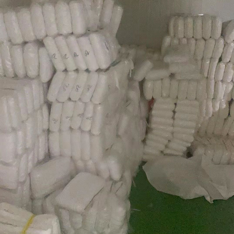 工厂直发大量库存棉布刺绣苏拉大机雕孔满天星刺绣花边服装辅料