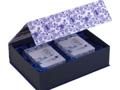 西湖龙井茶叶礼盒普洱茶饼包装盒伴